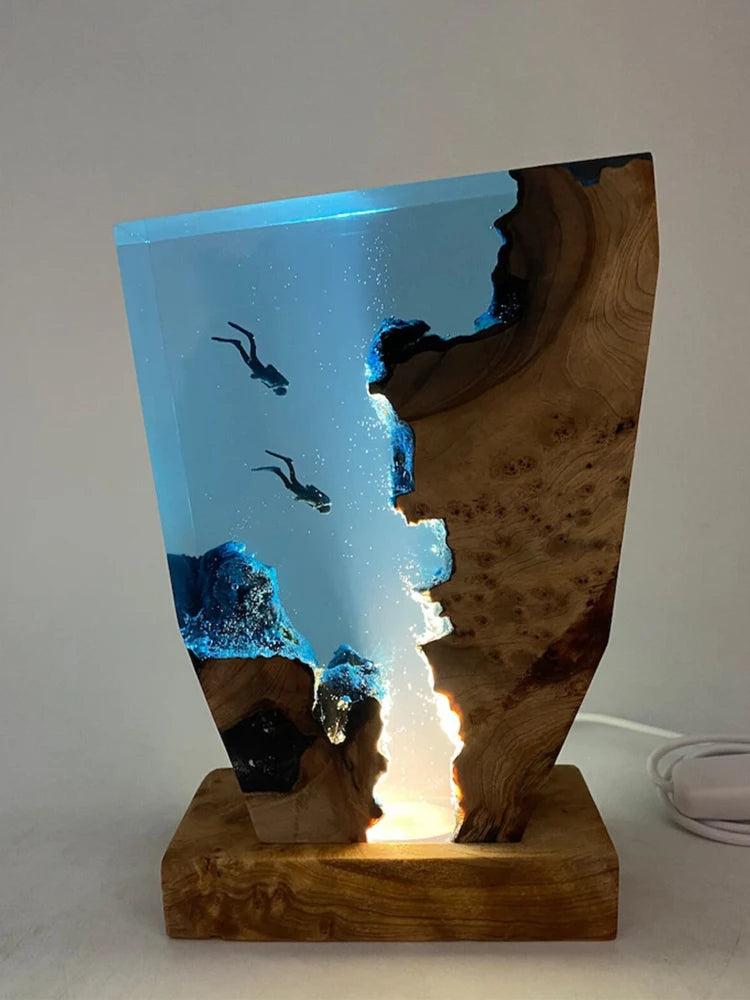 Ocean Diver Lamp